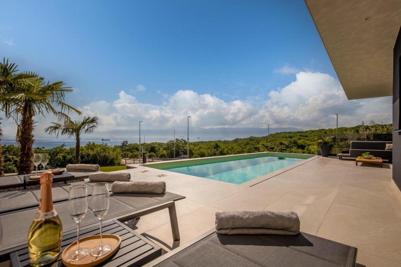 Villa Ameli Apartment With Swimming Pool Рієка Екстер'єр фото