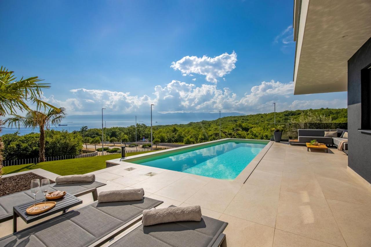 Villa Ameli Apartment With Swimming Pool Рієка Екстер'єр фото